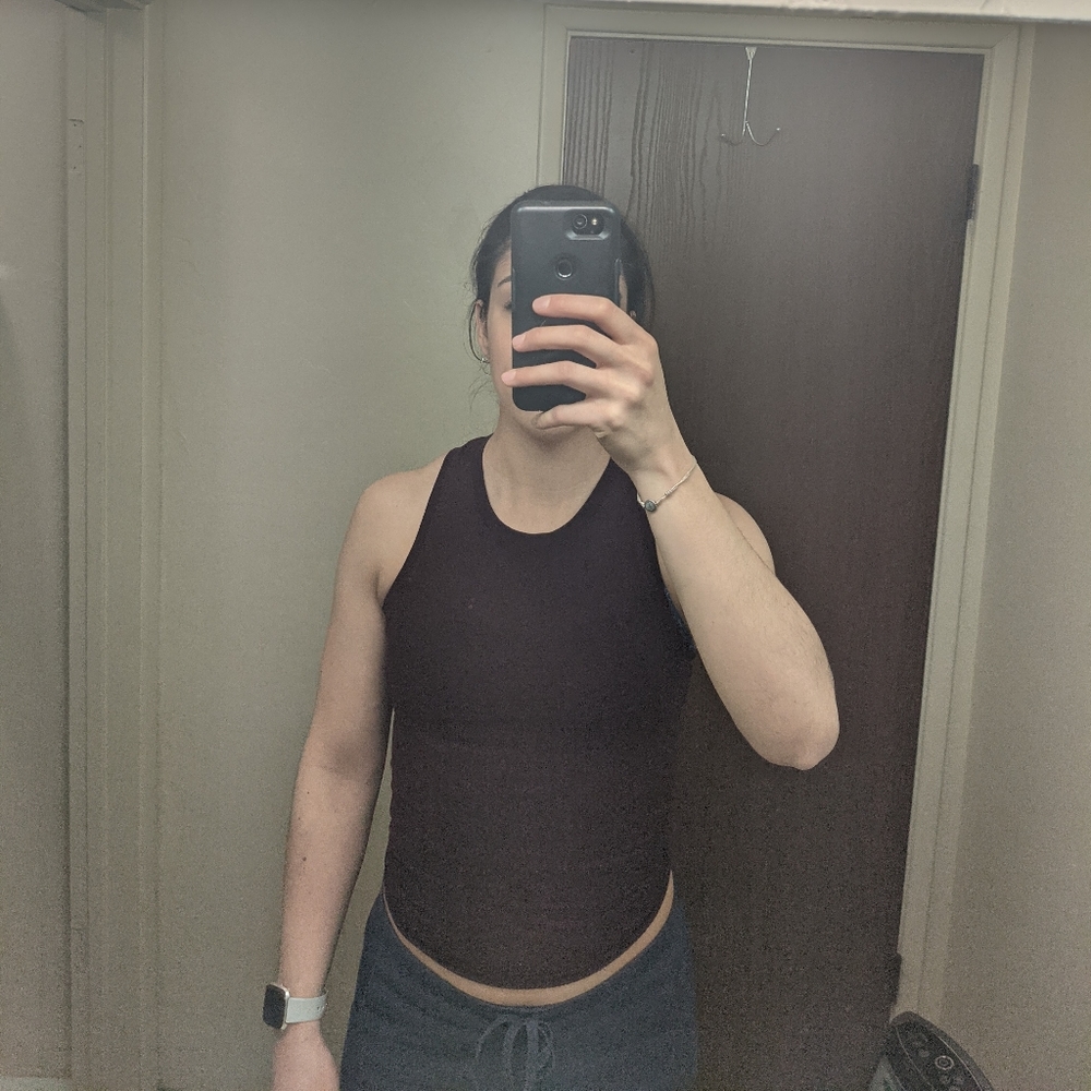 Tank Top Twisted Back